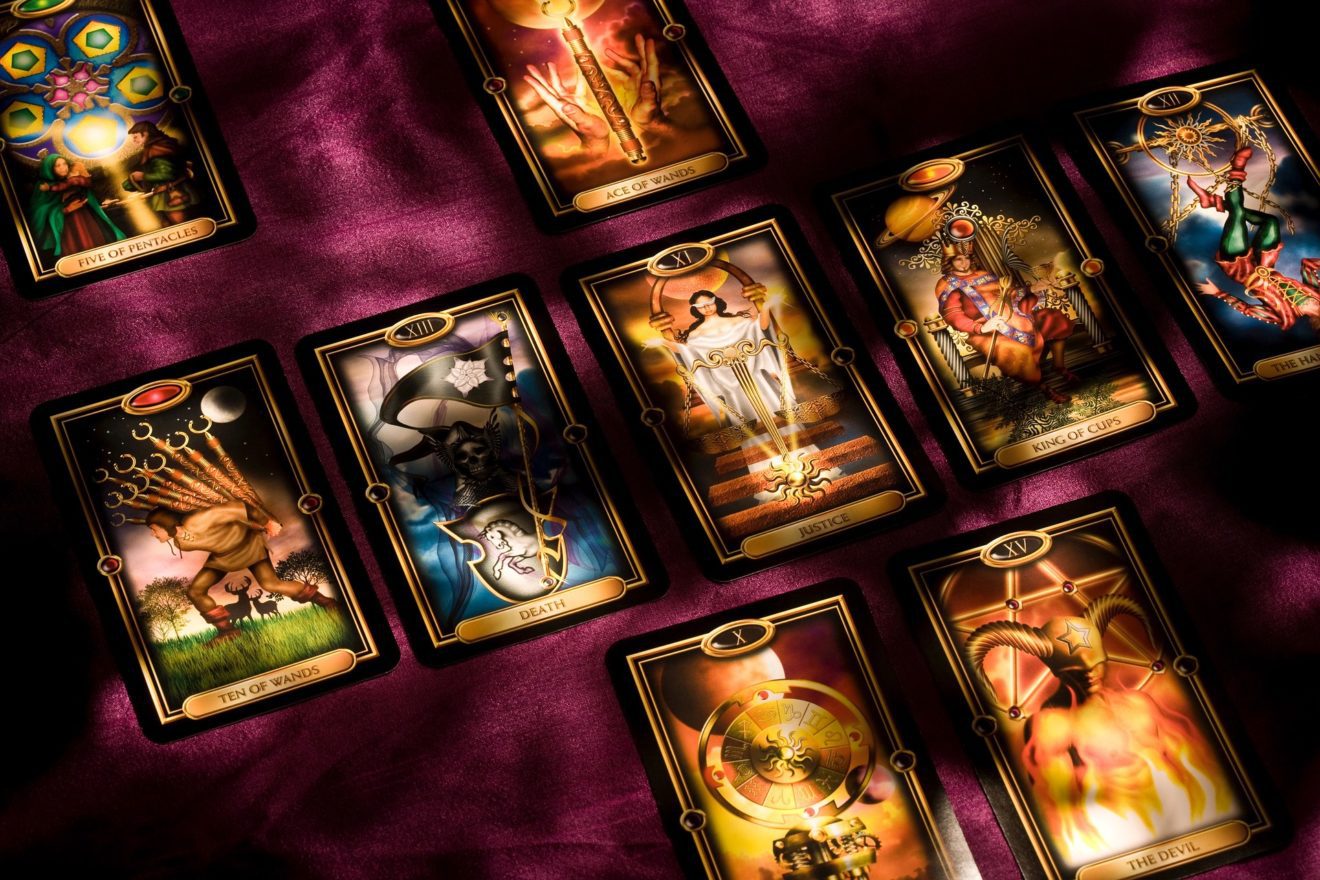 7-types-of-divination-and-fortune-telling-you-can-try-today